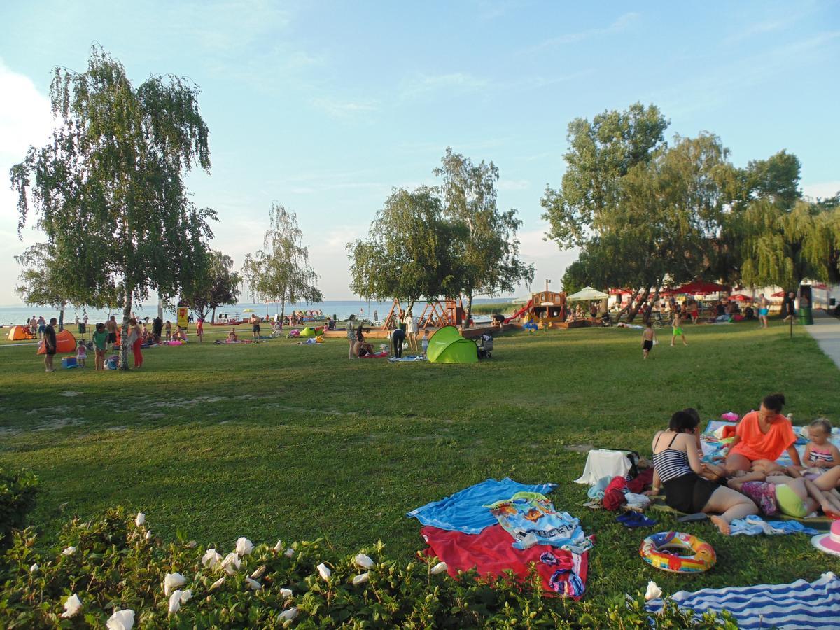 Almos Apartman Siófok Extérieur photo